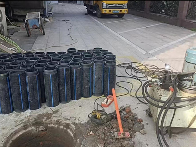 永定PE置换管厂家 DN315置换管 非开挖管短管置换